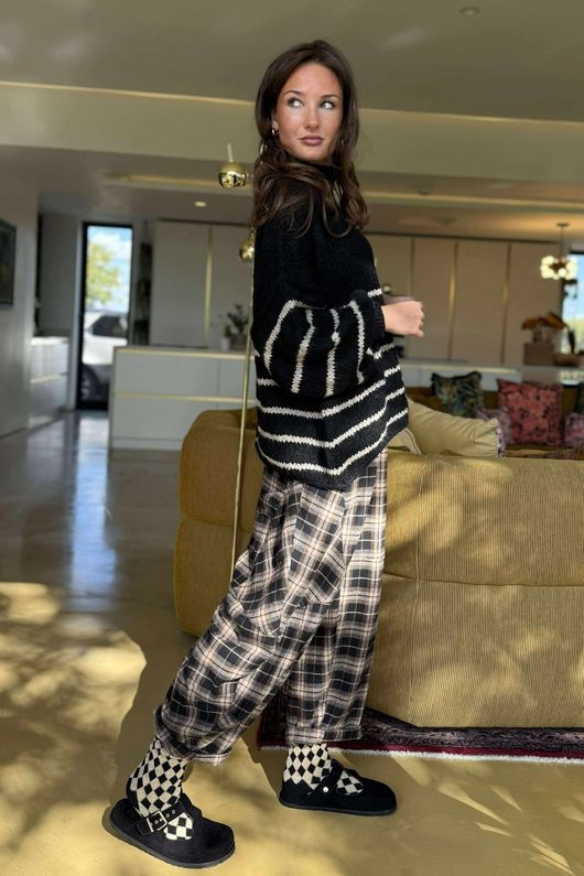Big Softie Stripe Funnel Grunge Knit Black